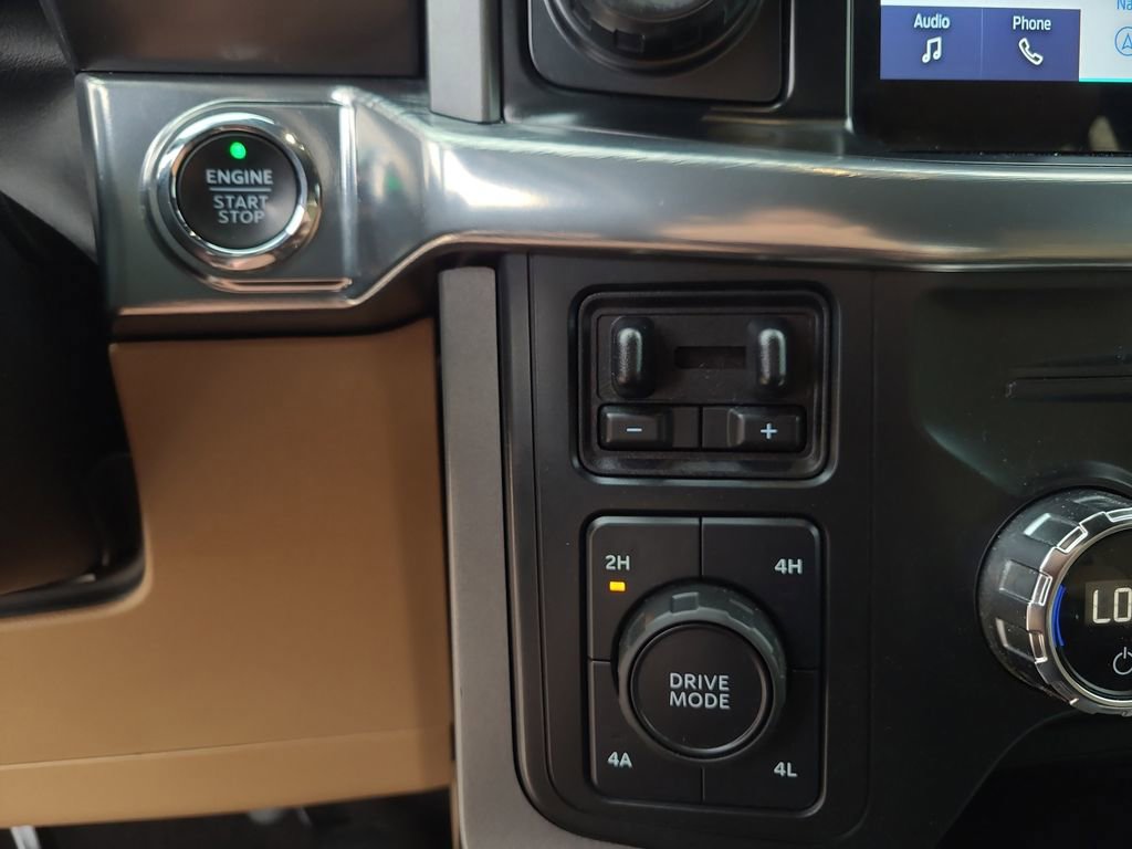 Used 2021 Ford F150 Lariat w/ Equipment Group 502A High image 30