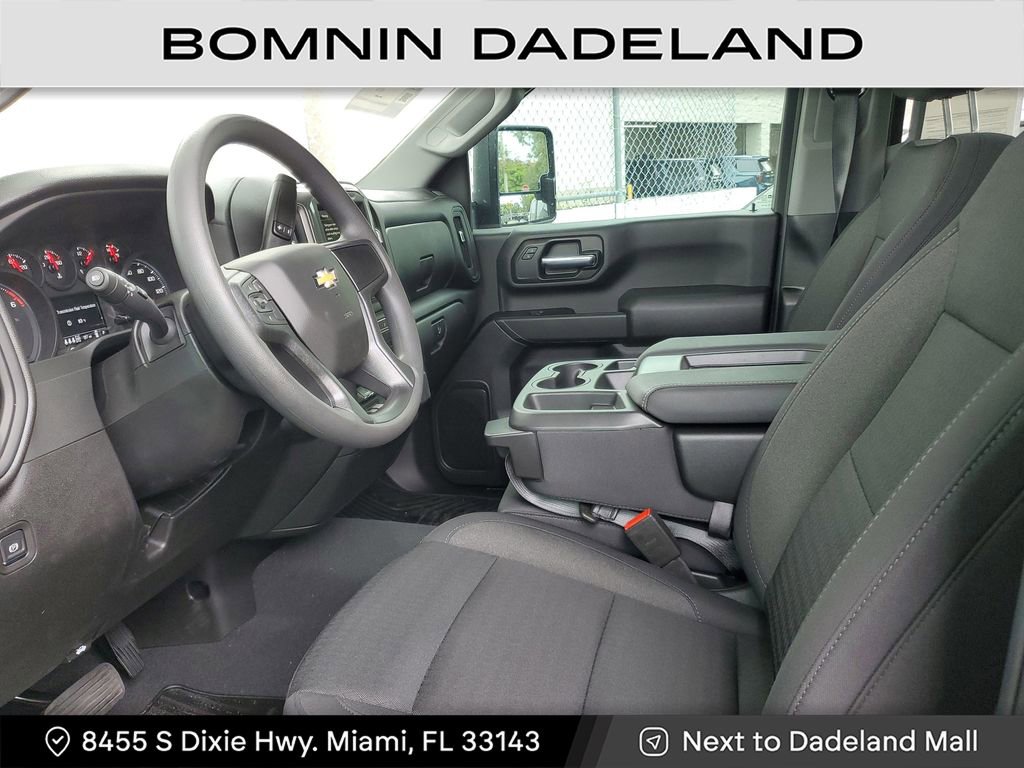 Used 2025 Chevrolet Silverado 2500 Custom w/ Custom Value Package image 16