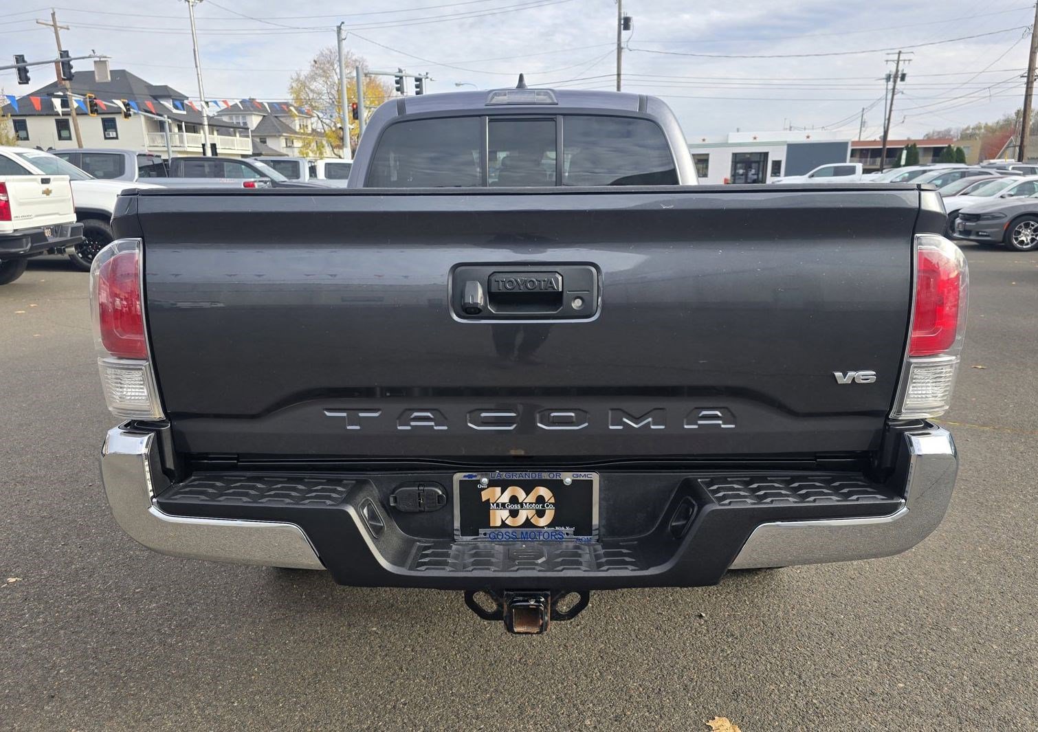 Used 2022 Toyota Tacoma TRD Off-Road image 7