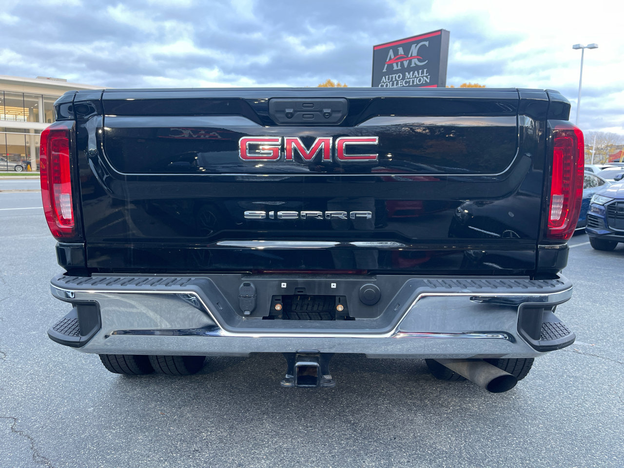 Used 2022 GMC Sierra 3500 Pro w/ Convenience Package image 8