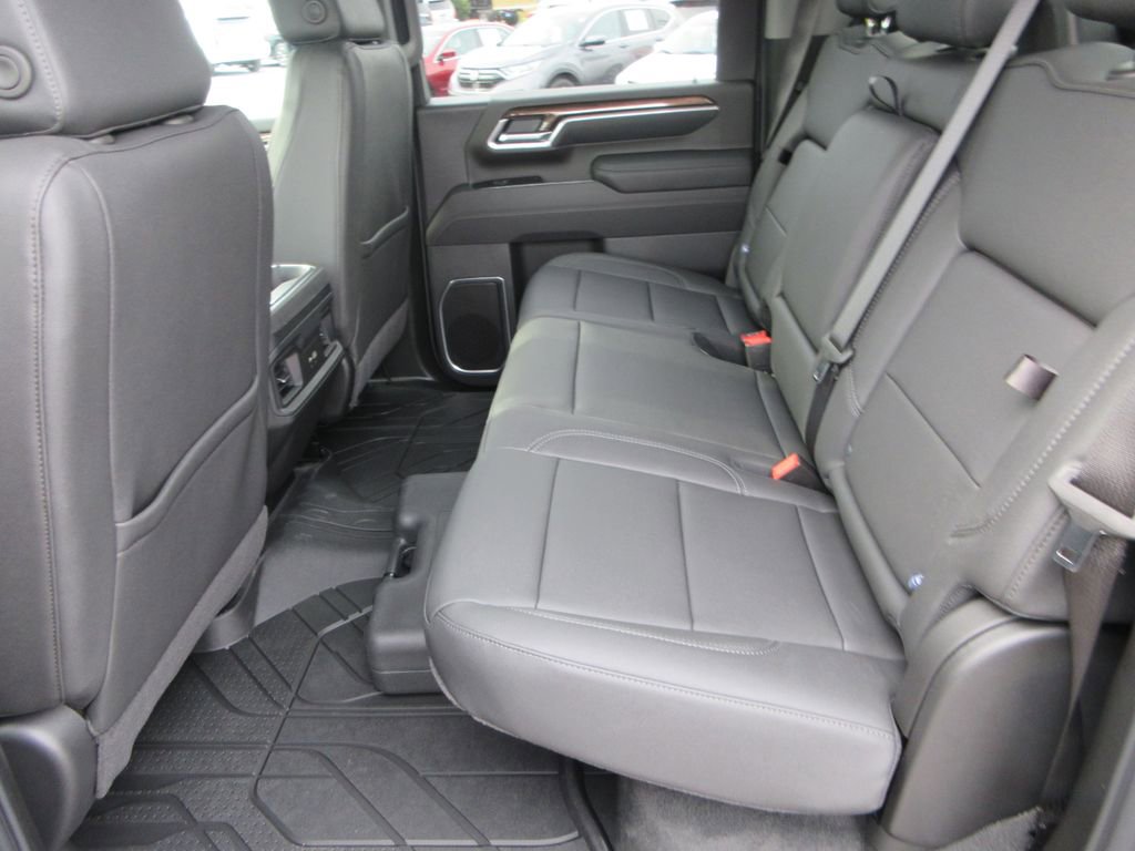 New 2026 Chevrolet Silverado 3500 LT image 16