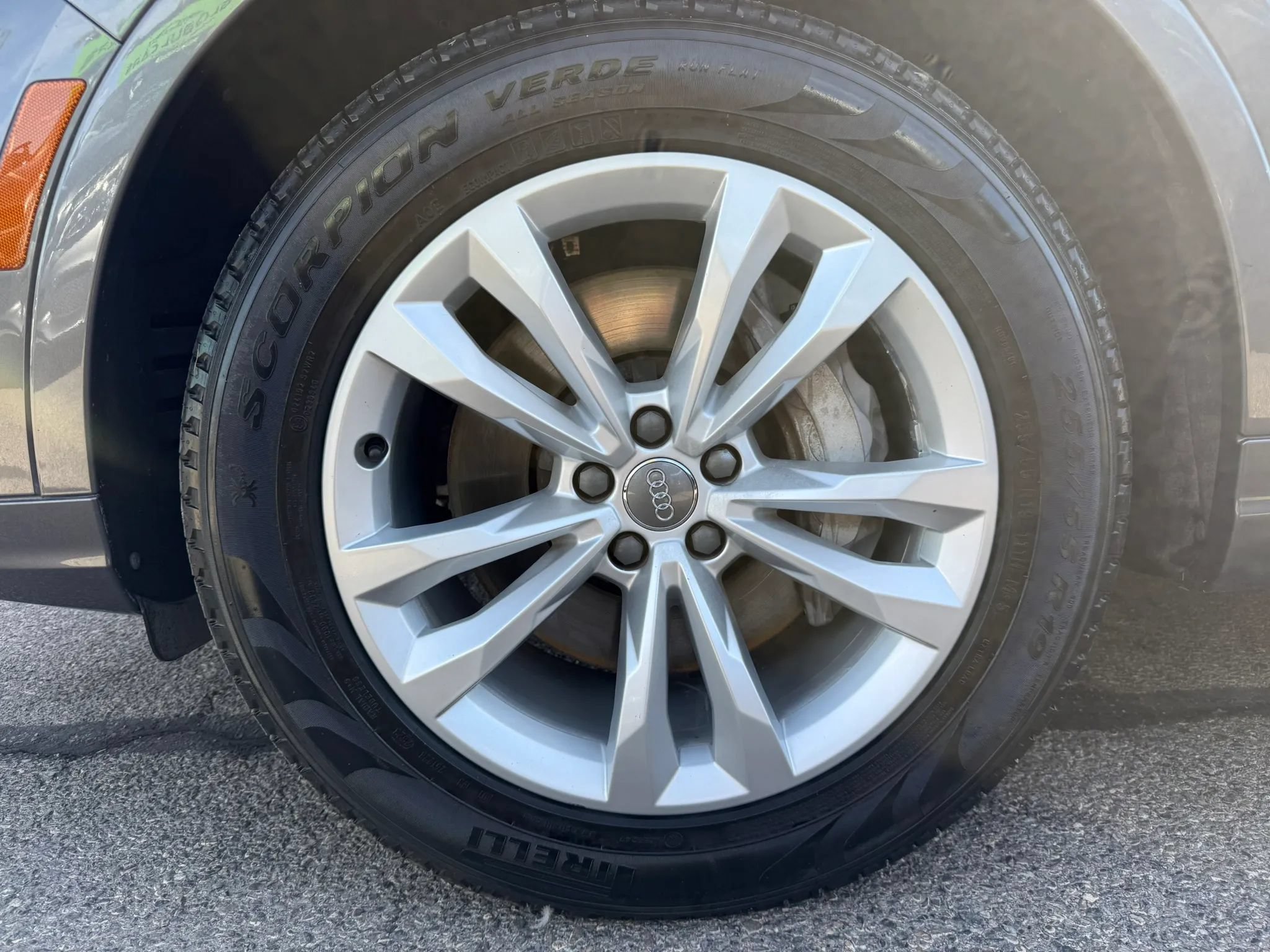 Used 2019 Audi Q7 3.0T Premium Plus w/ Premium Plus Package AWD/4WD image 8