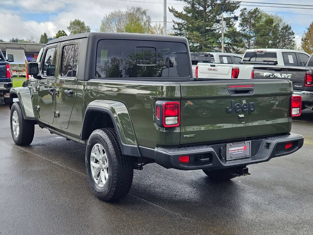 Used 2023 Jeep Gladiator Sport AWD/4WD image 5
