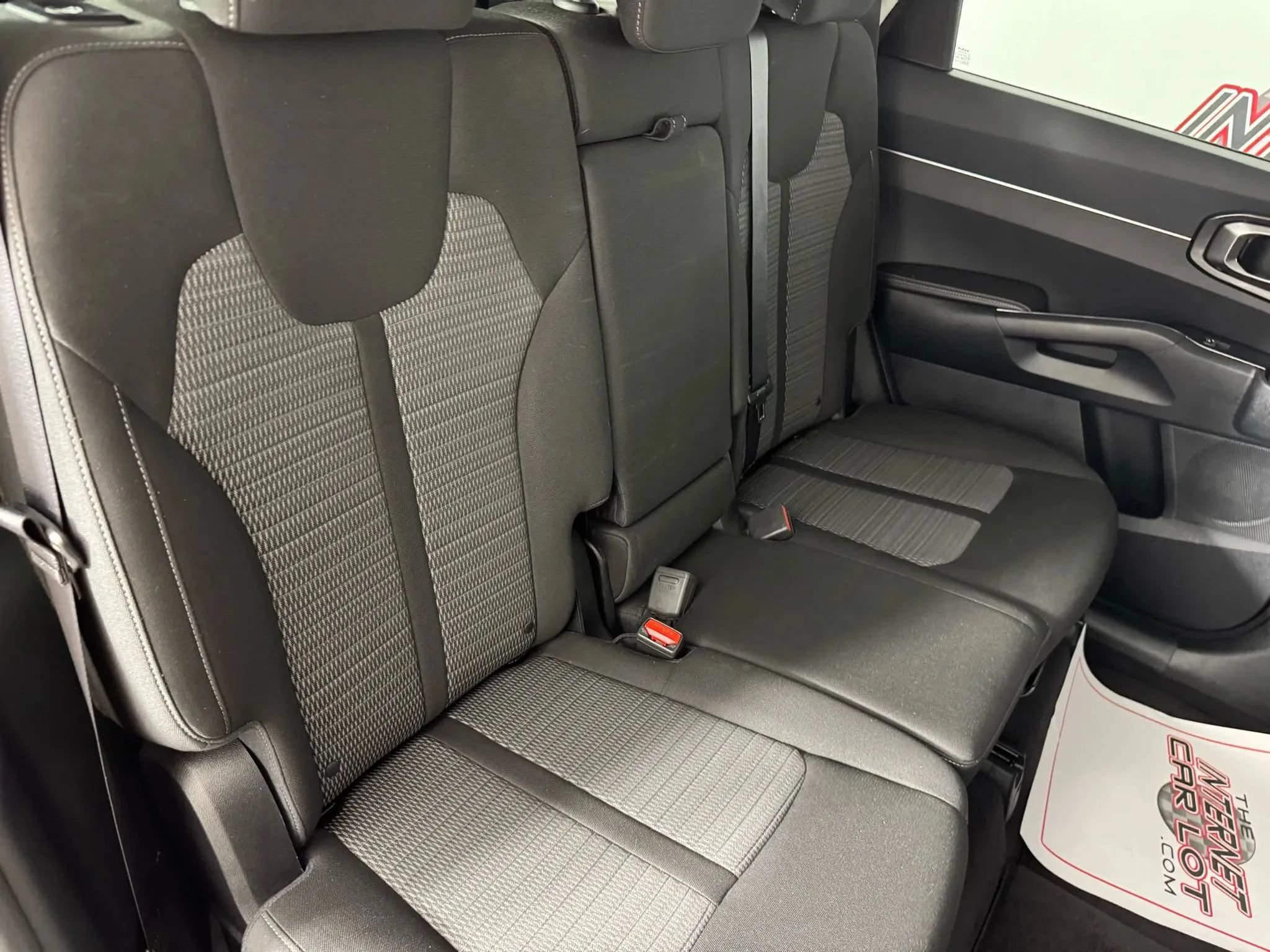 Used 2023 Kia Sorento LX FWD image 32
