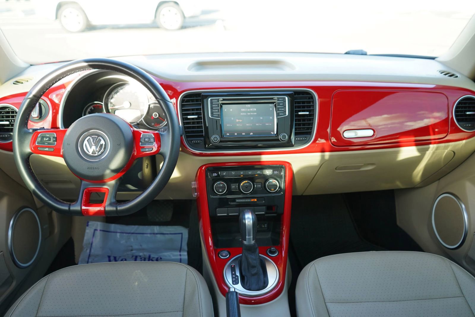 Used 2019 Volkswagen Beetle 2.0T SE image 19