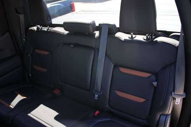 Used 2019 GMC Sierra 1500 AT4 w/ Driver Alert Package I AWD/4WD image 23