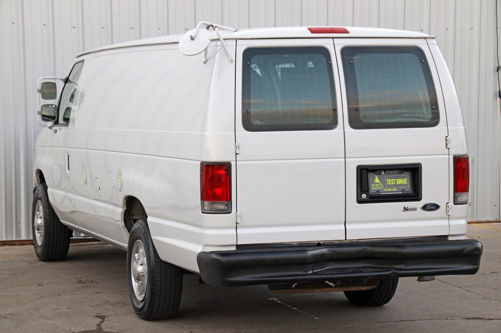 Used 2010 Ford E-350 and Econoline 350 Extended Super Duty image 24