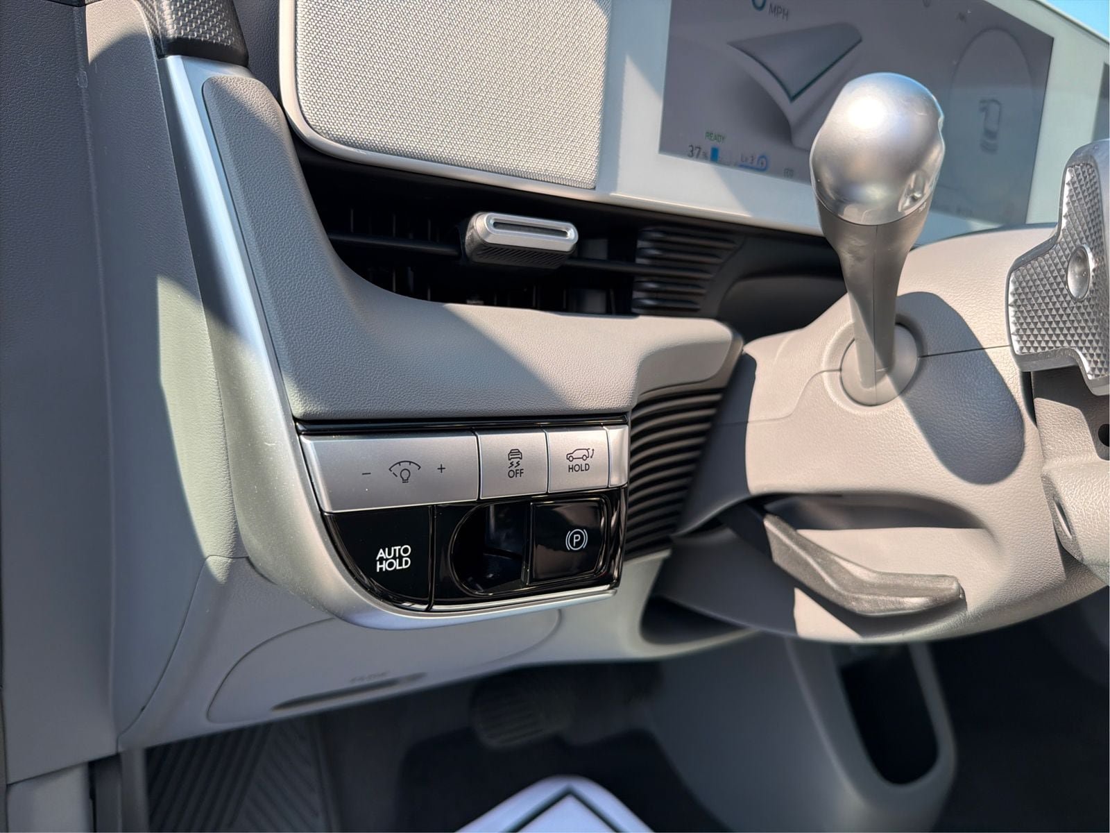Certified 2024 Hyundai Ioniq 5 SEL AWD/4WD image 19