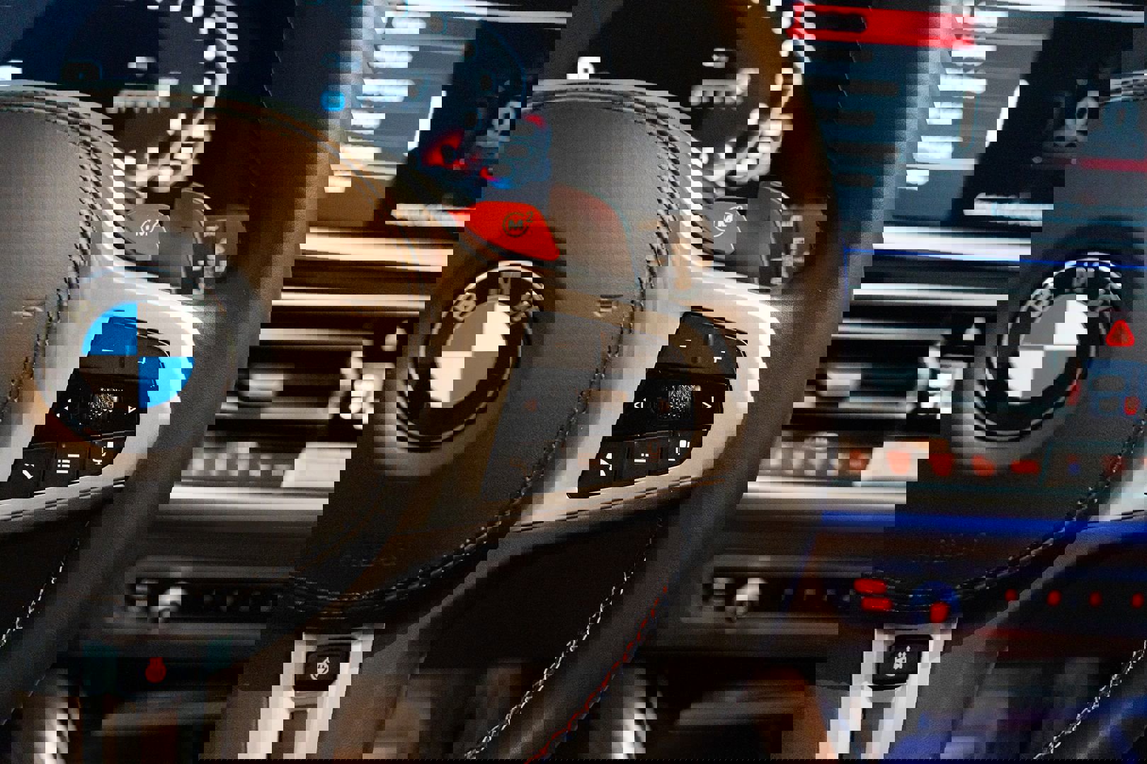 Used 2022 BMW X5 M w/ Competition Package 2 image 39