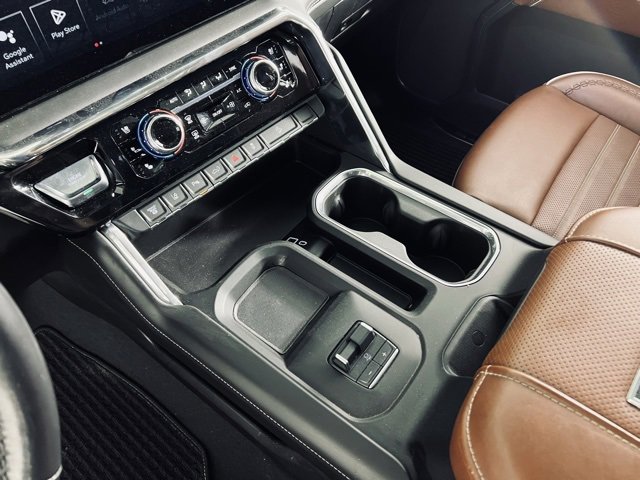 Used 2024 GMC Sierra 3500 Denali Ultimate image 27