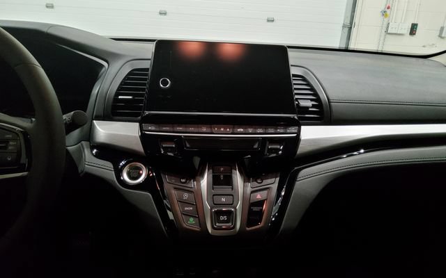 Certified 2026 Honda Odyssey Touring image 18
