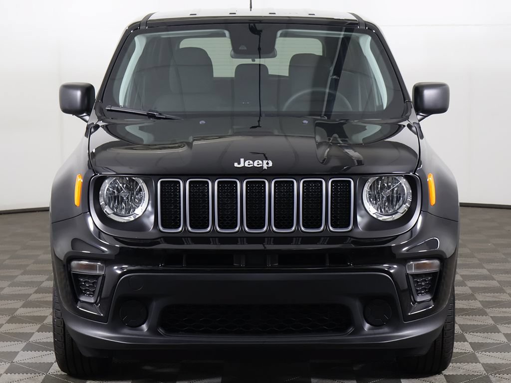 Used 2023 Jeep Renegade Latitude AWD/4WD image 10