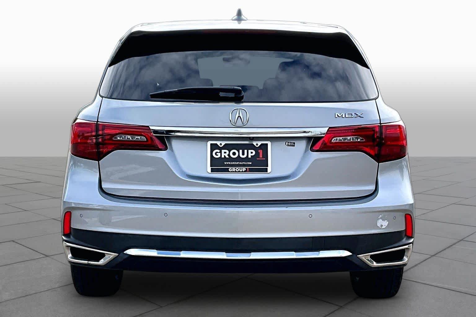 Used 2020 Acura MDX w/ Technology Package FWD image 4