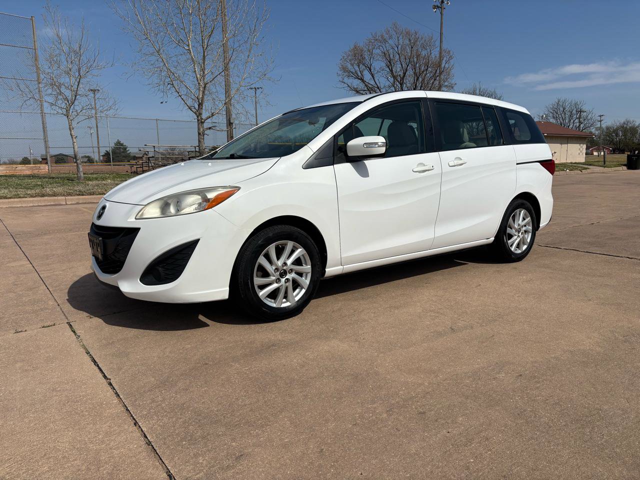 Used 2015 MAZDA MAZDA5 Sport FWD image 2