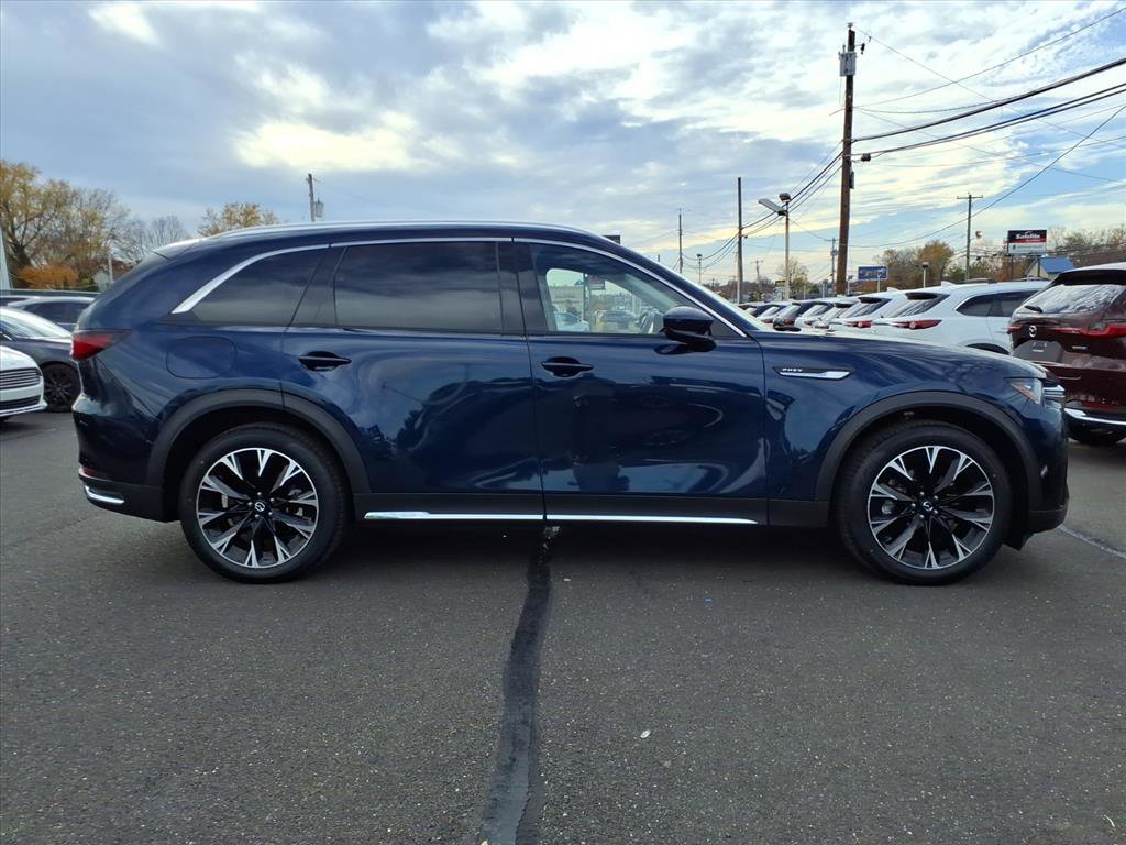 Certified 2024 MAZDA CX-90 Plug-In Hybrid w/ Premium Pkg image 10