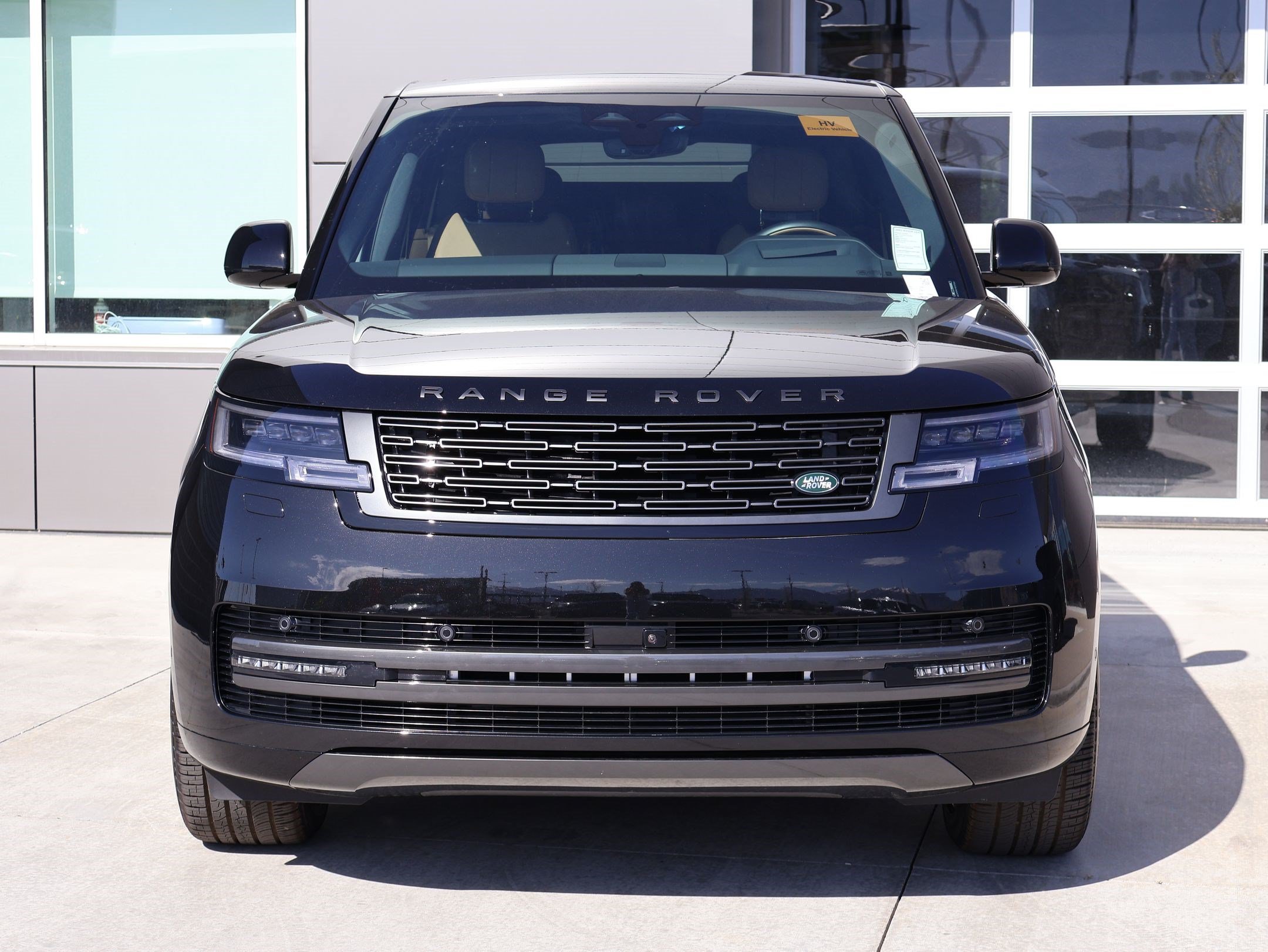 New 2026 Land Rover Range Rover SE AWD/4WD image 2