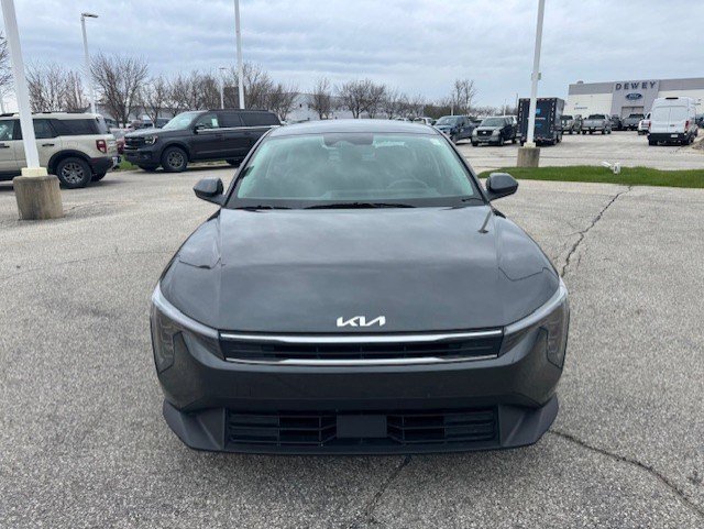 Used 2025 Kia K4 LXS image 2