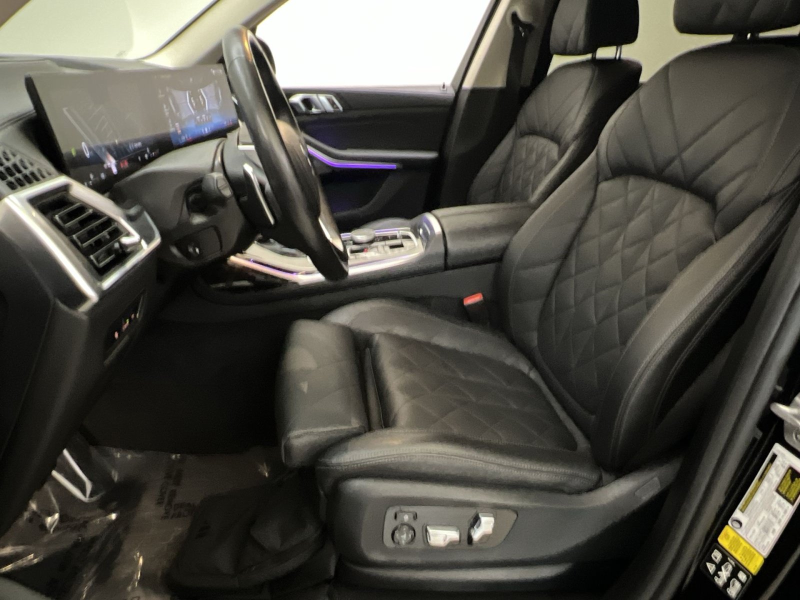 Used 2024 BMW X7 xDrive40i AWD/4WD image 12