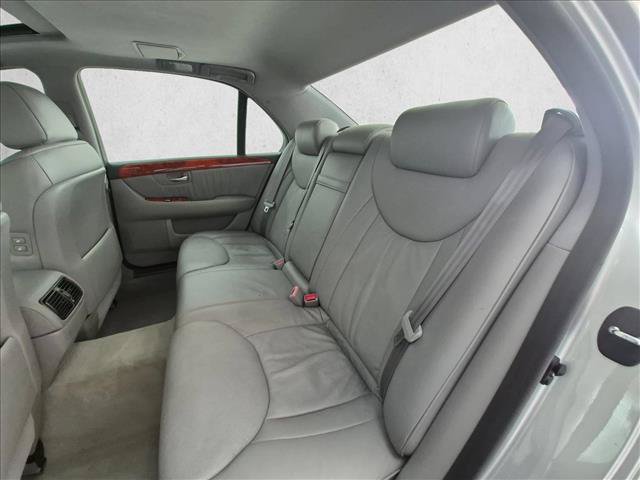 Used 2005 Lexus LS 430 RWD image 20