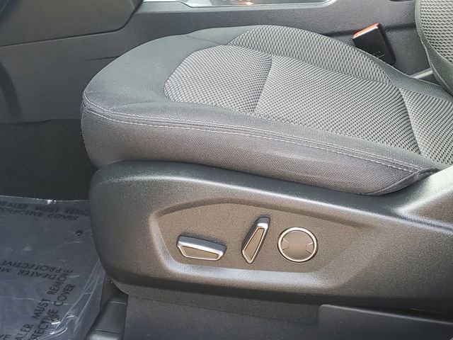 Used 2018 Ford Explorer XLT image 13