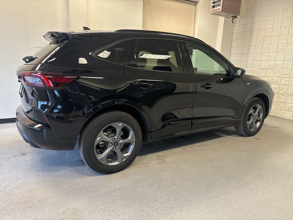 Used 2024 Ford Escape ST-Line w/ Tech Pack #1 AWD/4WD image 47