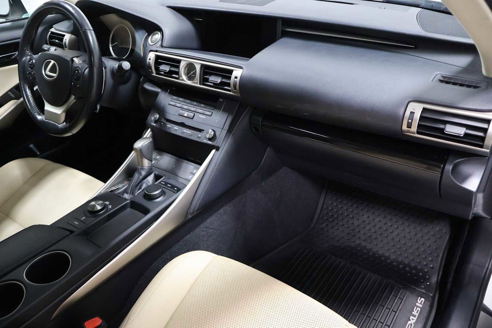 Used 2016 Lexus IS 300 AWD w/ Premium Package image 6