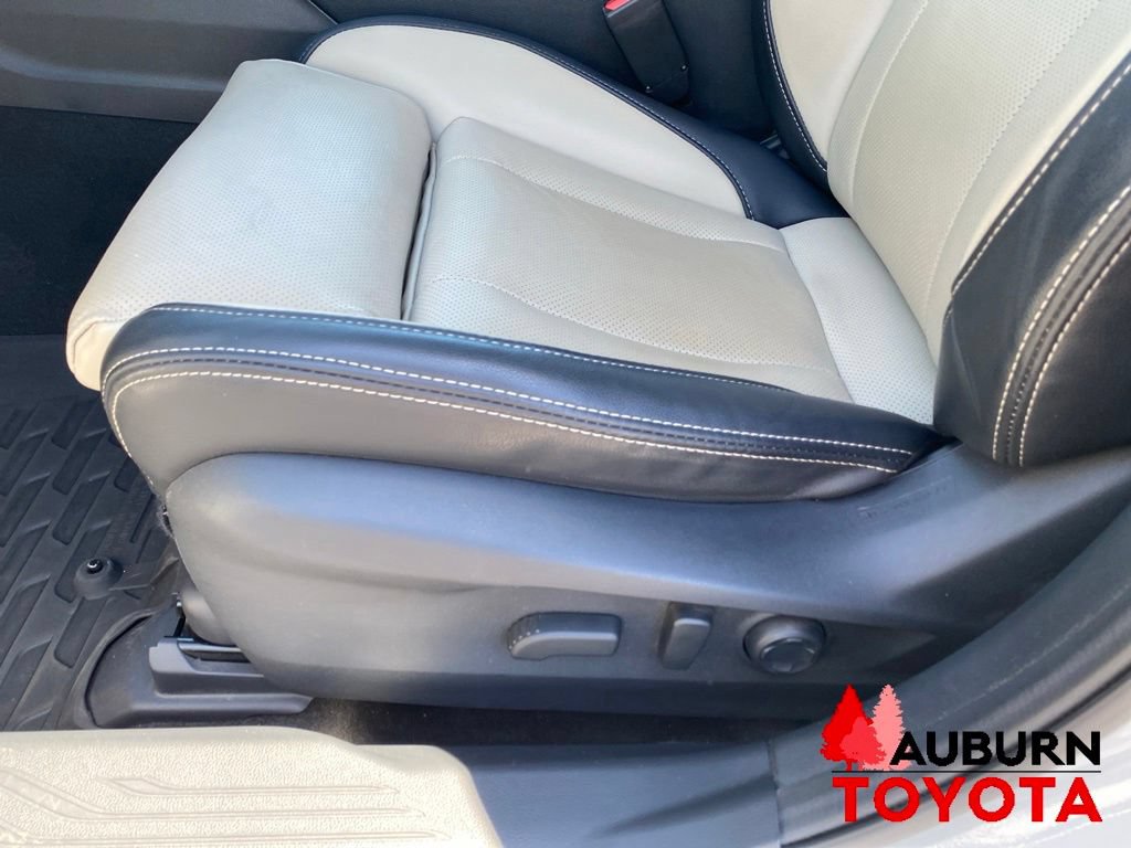 Used 2023 Subaru Outback Limited AWD/4WD image 36
