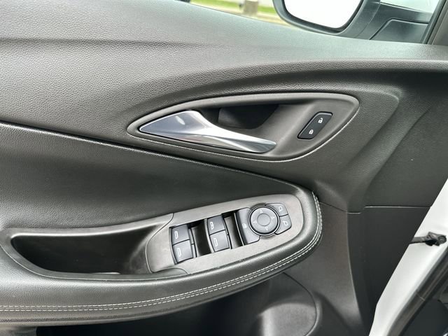 Used 2023 Buick Encore GX Preferred w/ Cold Weather Comfort Package image 18