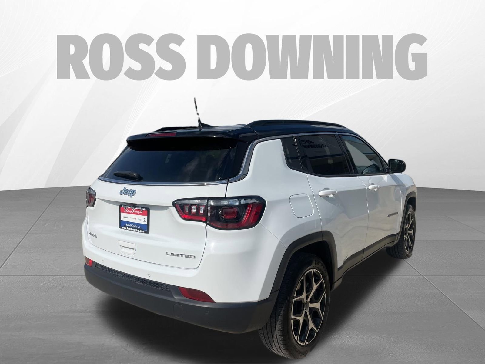 Used 2025 Jeep Compass Limited AWD/4WD image 4