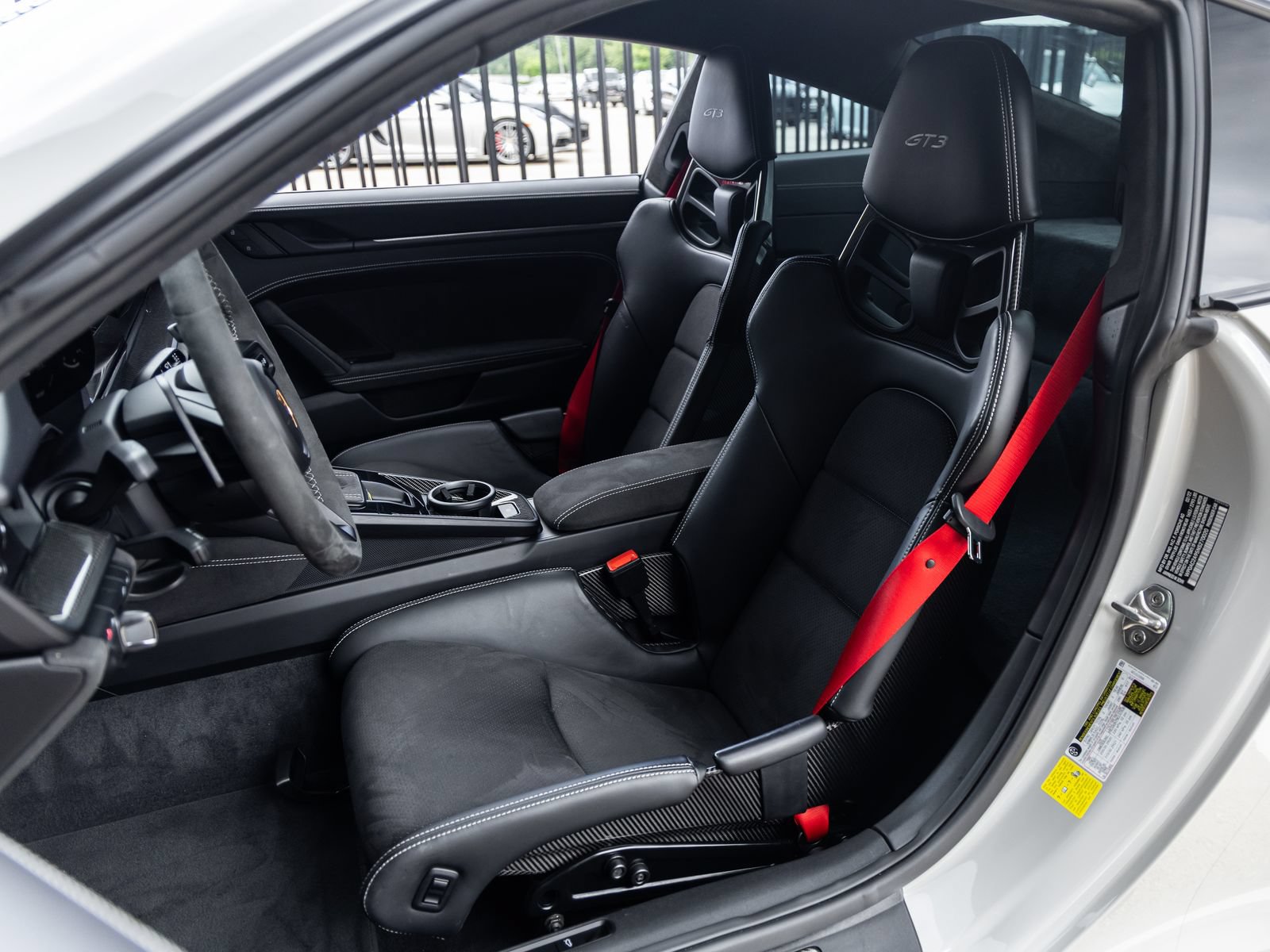 Certified 2022 Porsche 911 GT3 RWD image 5