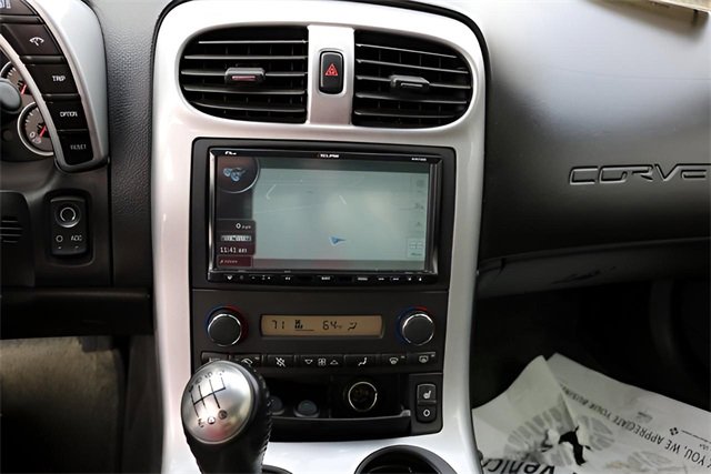 Used 2006 Chevrolet Corvette Base w/ Preferred Equipment Group image 19