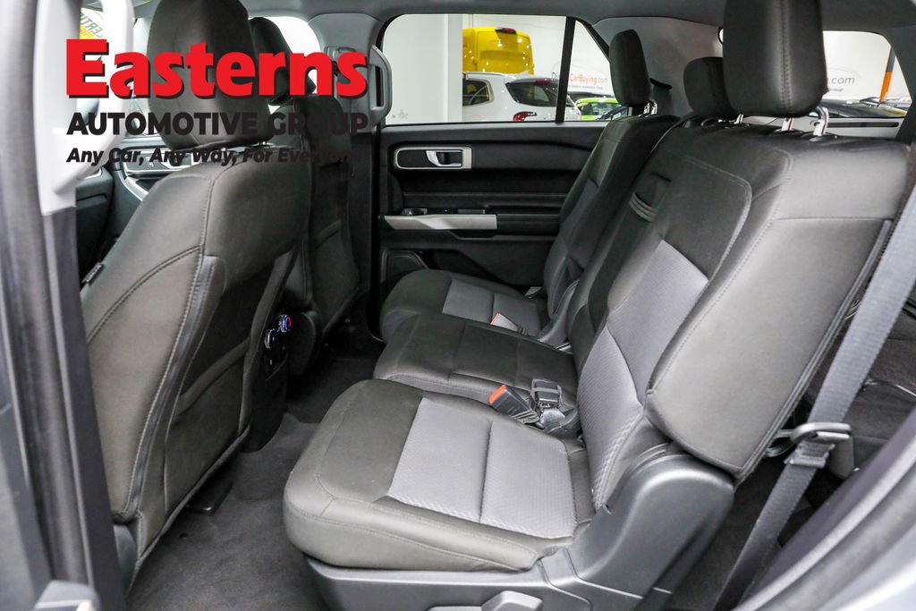 Used 2022 Ford Explorer XLT image 21