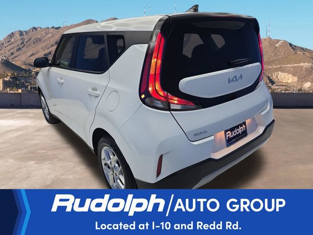 Used 2025 Kia Soul LX w/ LX Technology Package FWD image 3