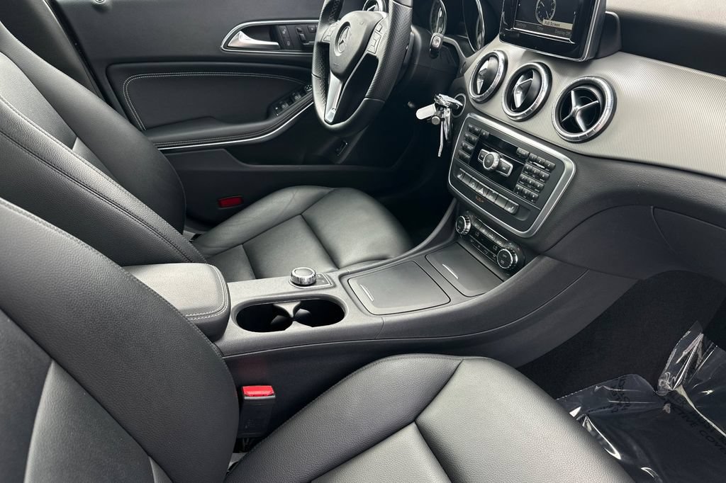 Used 2014 Mercedes-Benz CLA 250 image 15