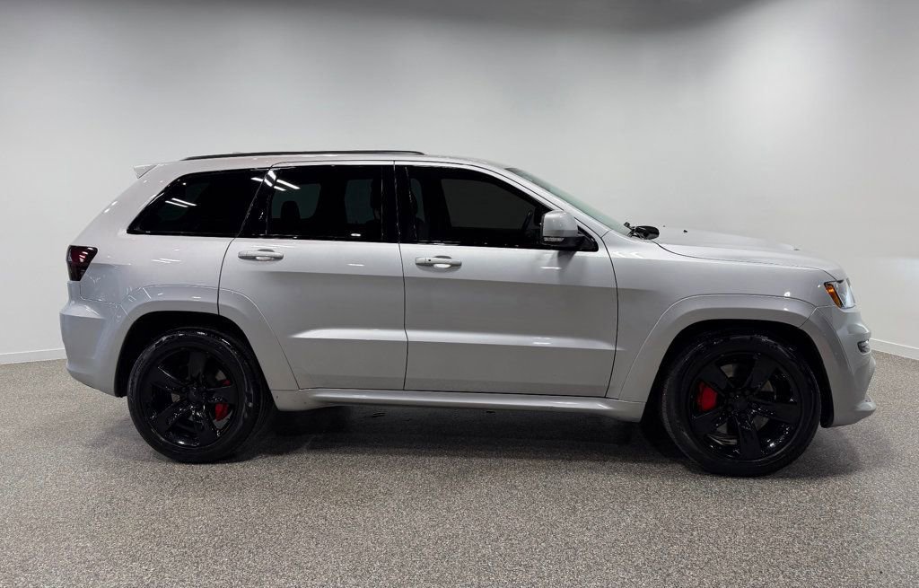 Used 2012 Jeep Grand Cherokee SRT8 w/ Luxury Group II image 13