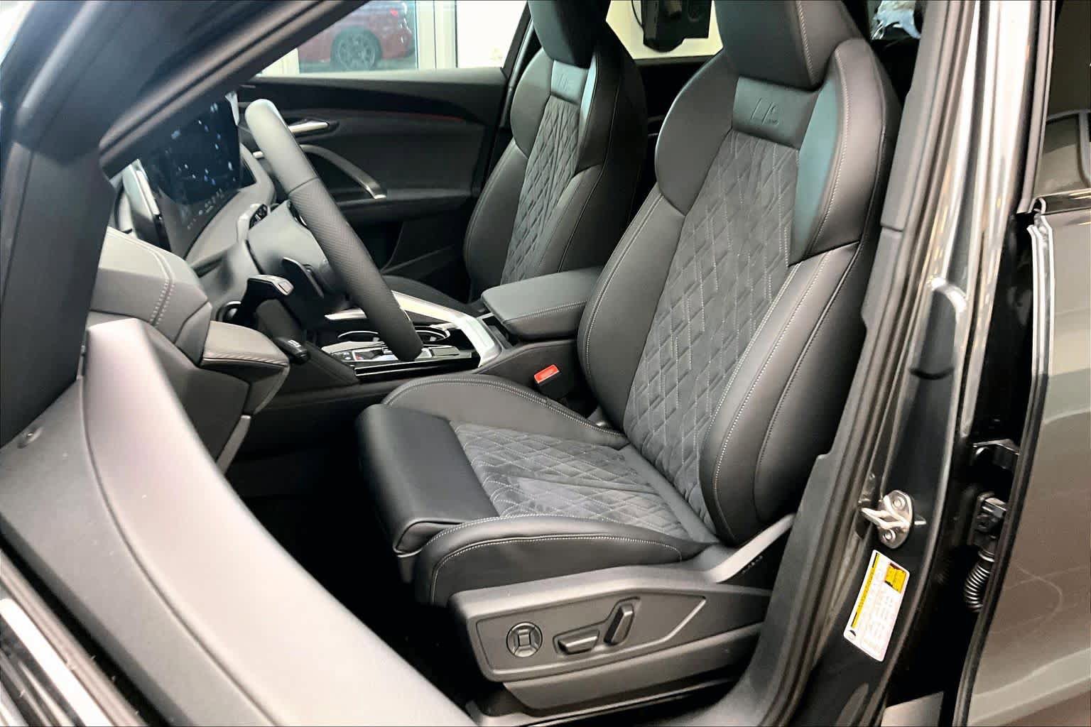 New 2026 Audi SQ5 Premium Plus AWD/4WD image 9