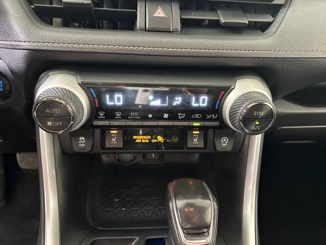 Used 2020 Toyota RAV4 XLE w/ Convenience Package image 23