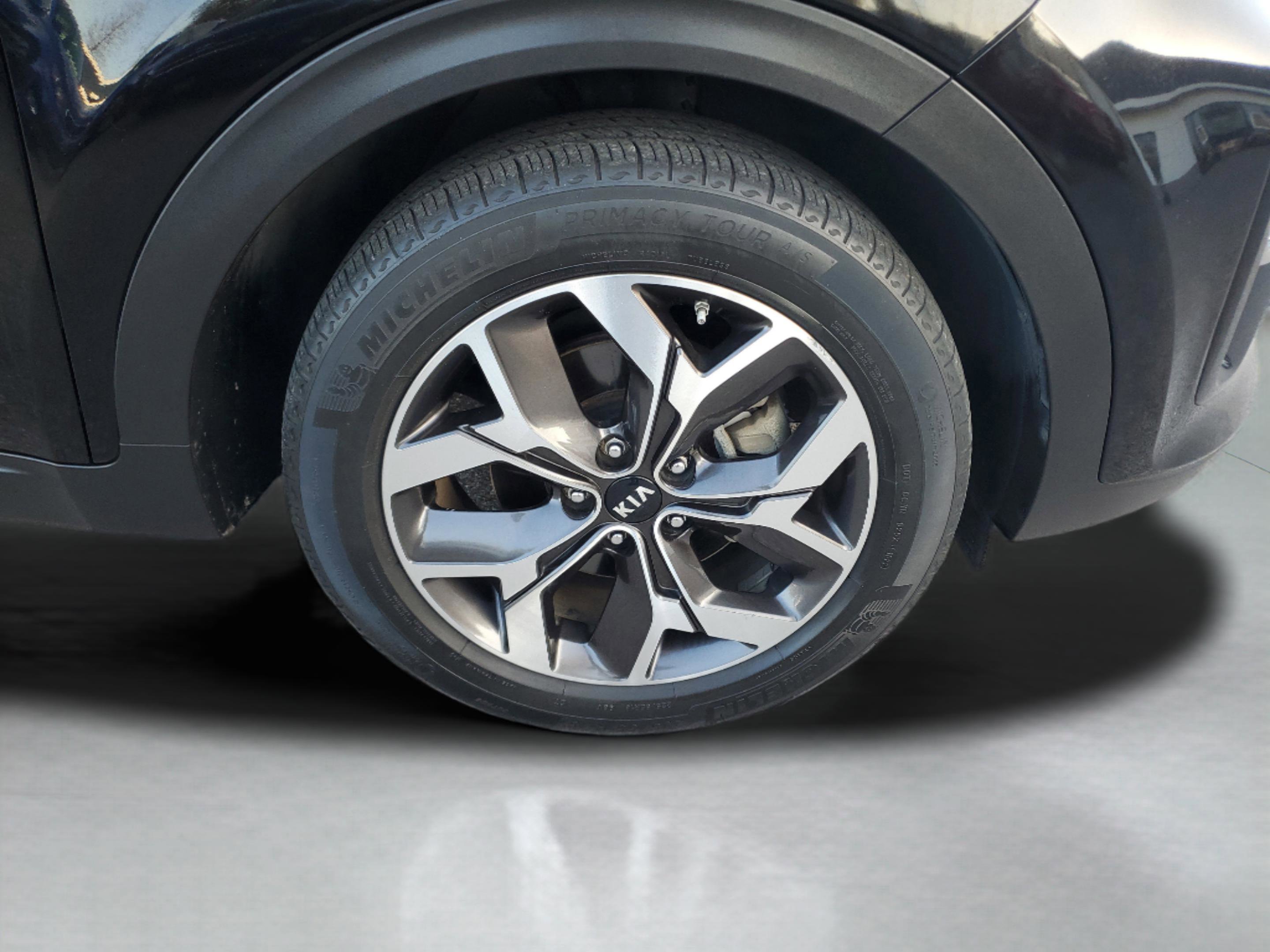 Used 2020 Kia Sportage EX image 34