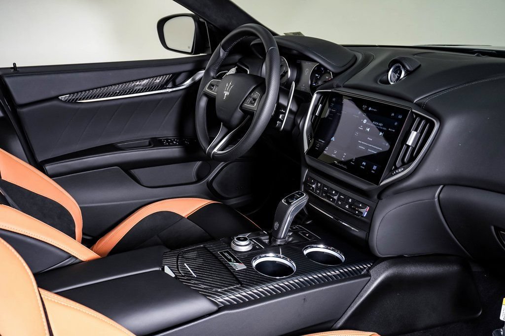 Used 2024 Maserati Ghibli Trofeo RWD image 16