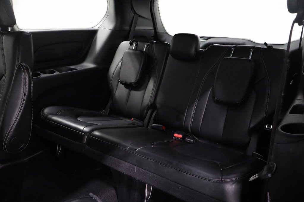 Used 2025 Chrysler Pacifica Select image 13
