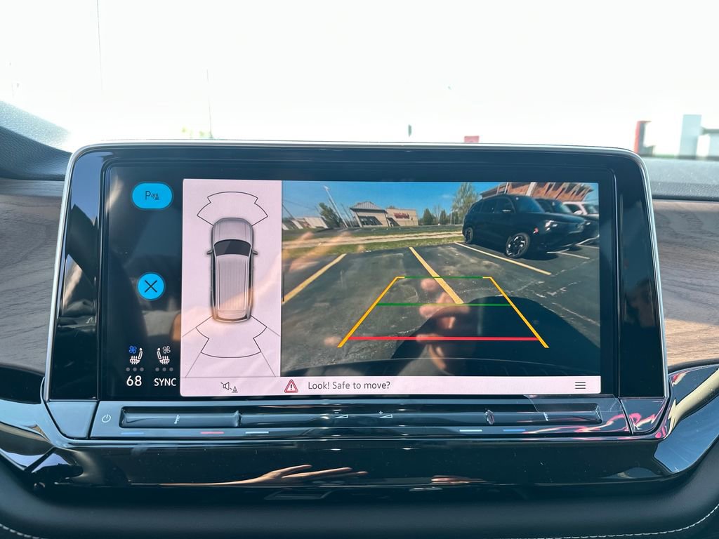 New 2026 Volkswagen Atlas SE FWD image 21