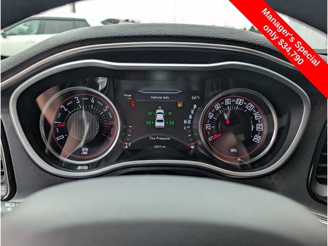 Used 2017 Dodge Challenger R/T Scat Pack w/ Leather Interior Group image 17