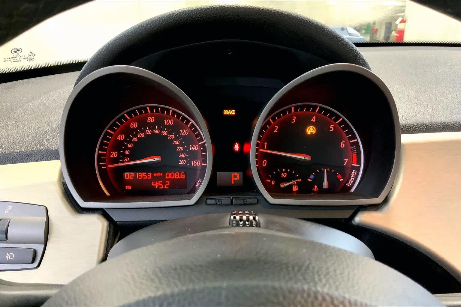 Used 2004 BMW Z4 3.0i RWD image 25