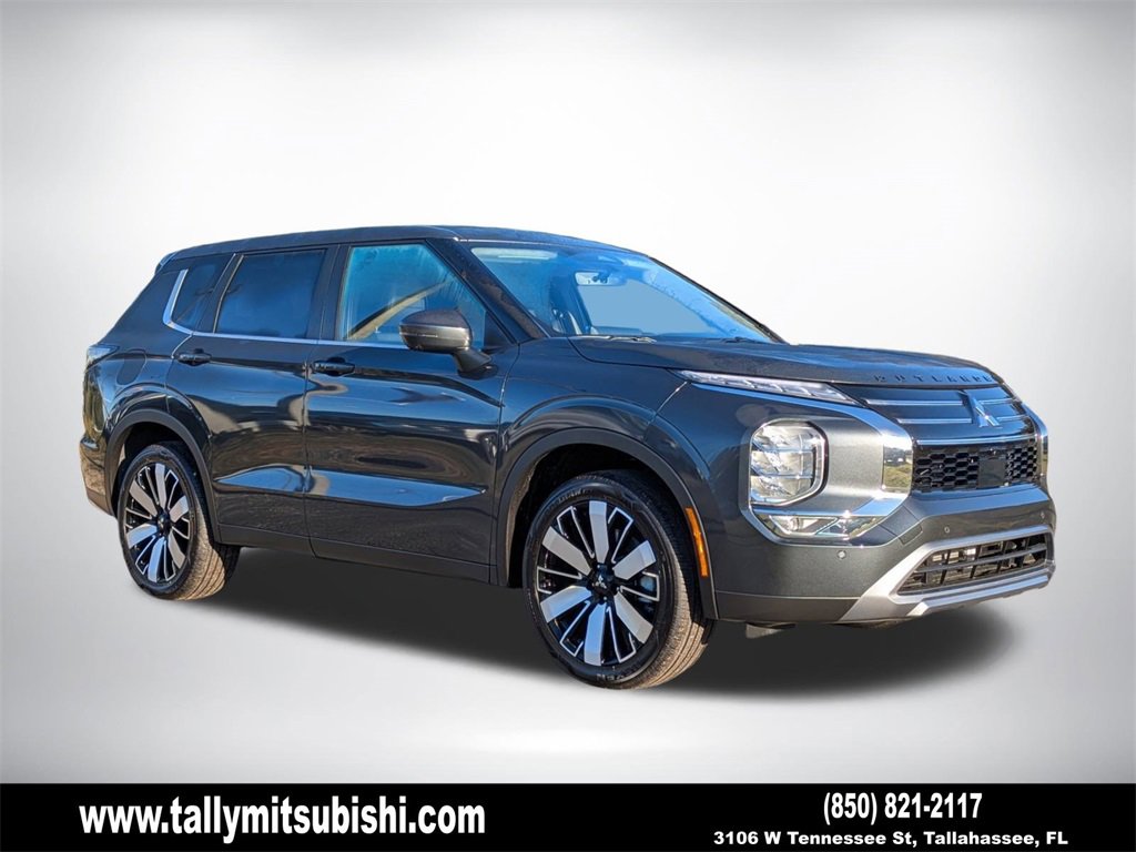 New 2025 Mitsubishi Outlander SE image 1