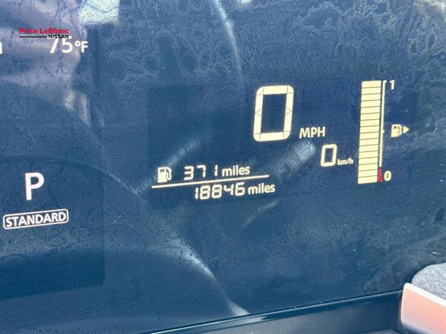 Used 2025 Nissan Kicks SV image 44