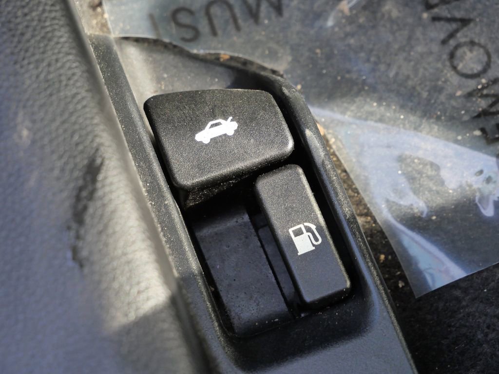 Used 2024 Toyota Corolla LE image 35