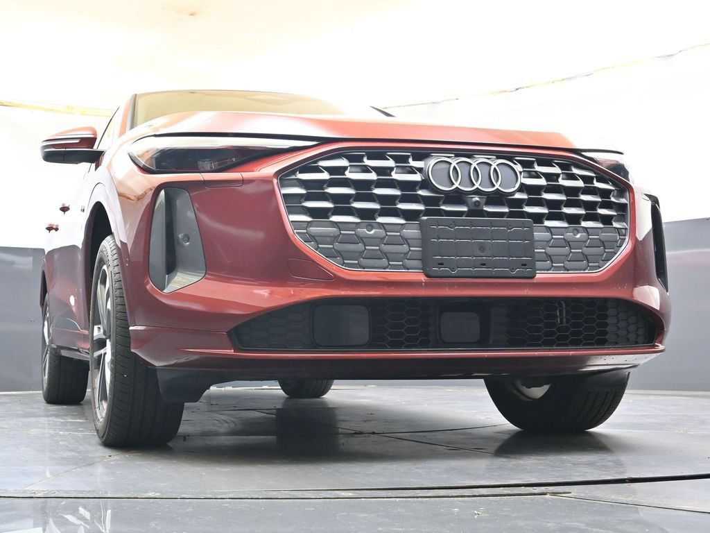 Certified 2025 Audi Q5 Premium Plus w/ Premium Plus AWD/4WD image 35