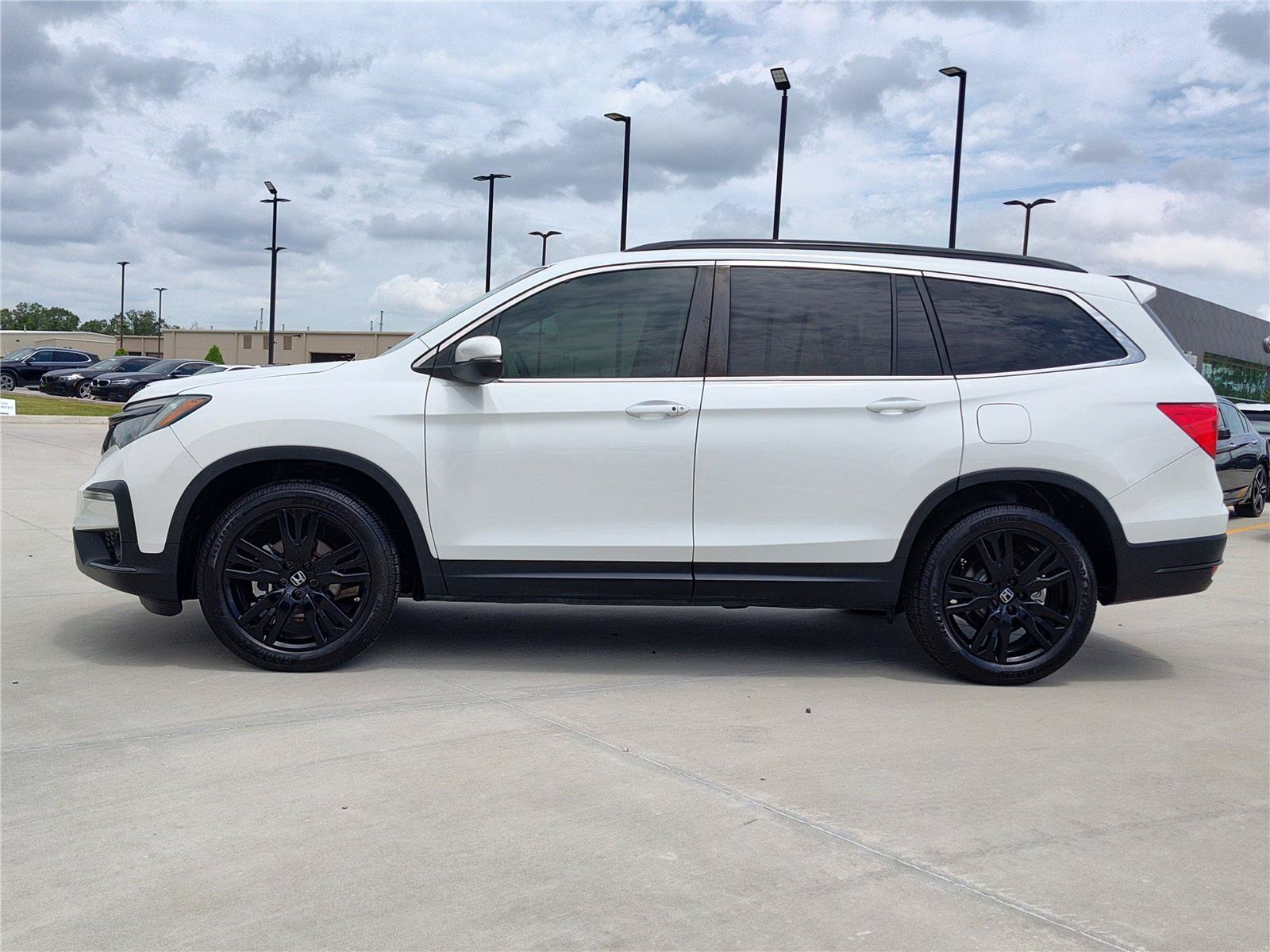 Used 2021 Honda Pilot Special Edition image 3