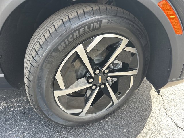 New 2026 Chevrolet Equinox EV LT image 9