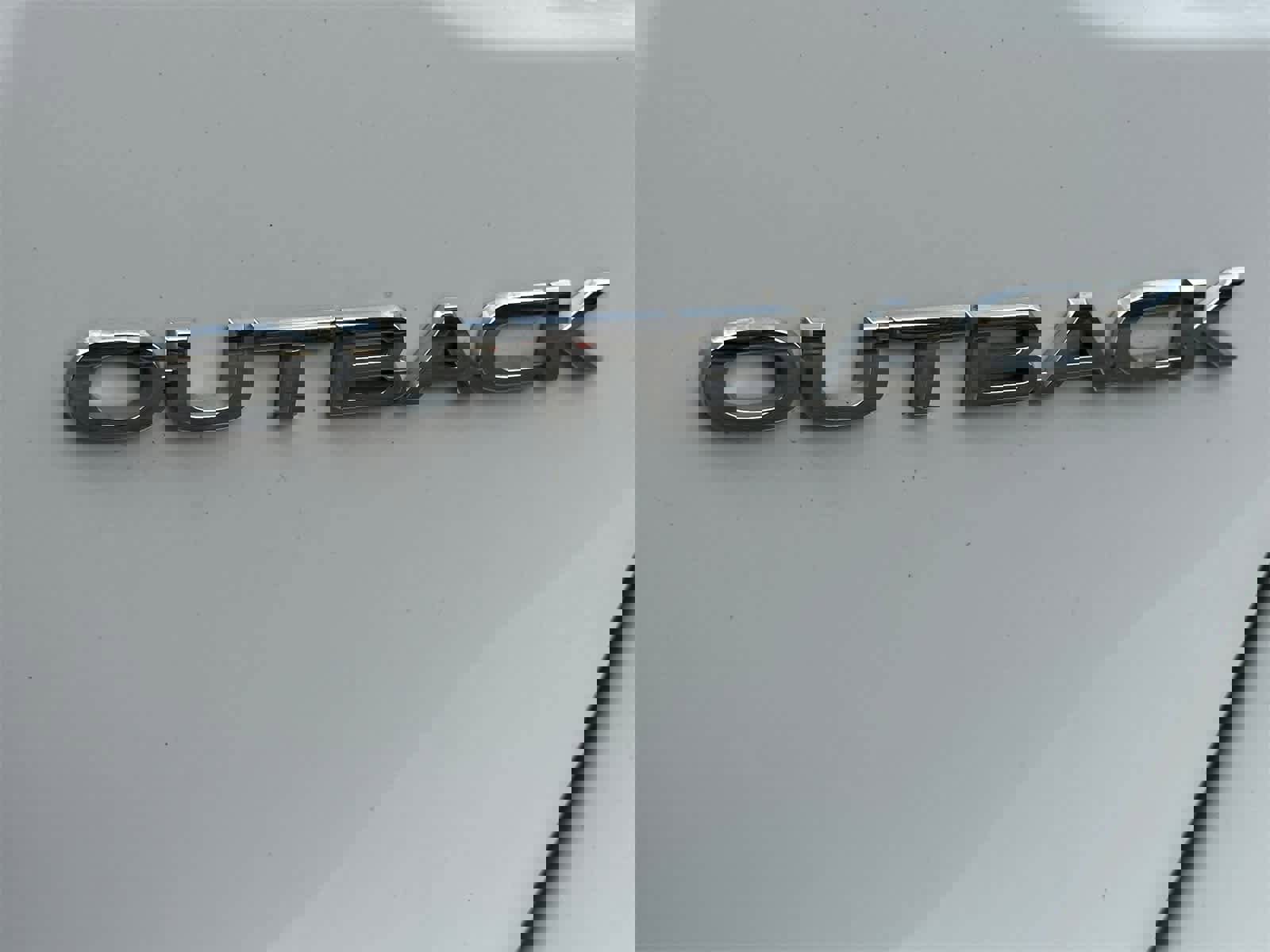 Used 2023 Subaru Outback Limited image 6
